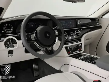 ROLLS ROYCE Spectre Bespoke Starburst Driving HeatComfort