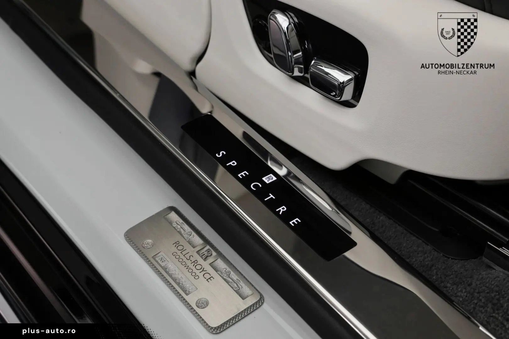 ROLLS ROYCE Spectre Bespoke Starburst Driving HeatComfort