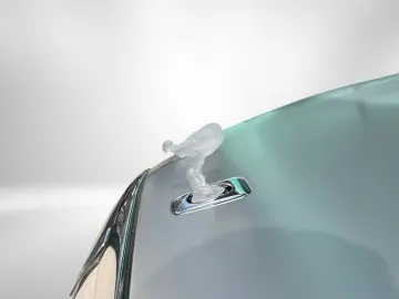 ROLLS ROYCE Spectre - Bespoke Starlight Shooting Star