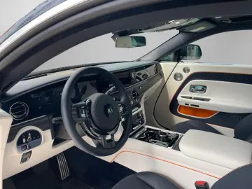 ROLLS ROYCE Spectre - Bespoke Starlight Shooting Star