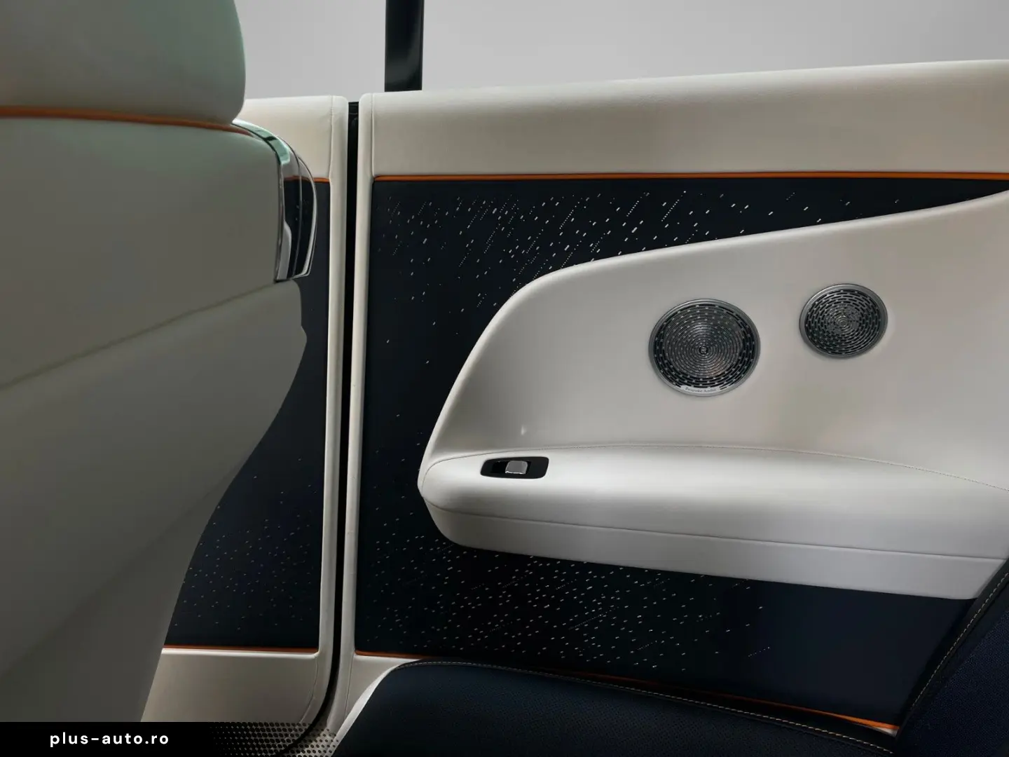 ROLLS ROYCE Spectre - Bespoke Starlight Shooting Star