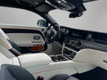 ROLLS ROYCE Spectre - Bespoke Starlight Shooting Star