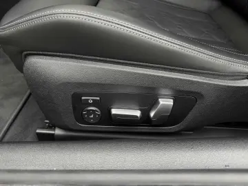 BMW M8 Competition Coupé xDrive M Drivers Carbon B&W