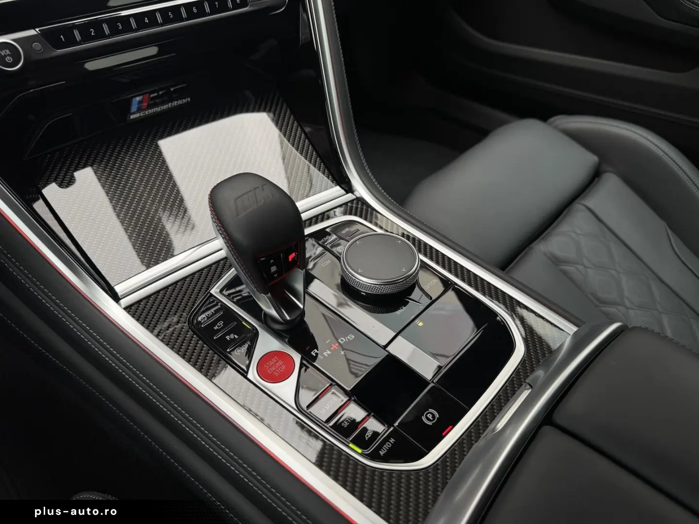 BMW M8 Competition Coupé xDrive M Drivers Carbon B&W