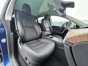 Tesla Model Y Long Range Dual Motor AWD 2022