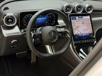 MERCEDES-BENZ GLC 220 d 4M Coupe AMG Pano 360 Burm Distr.