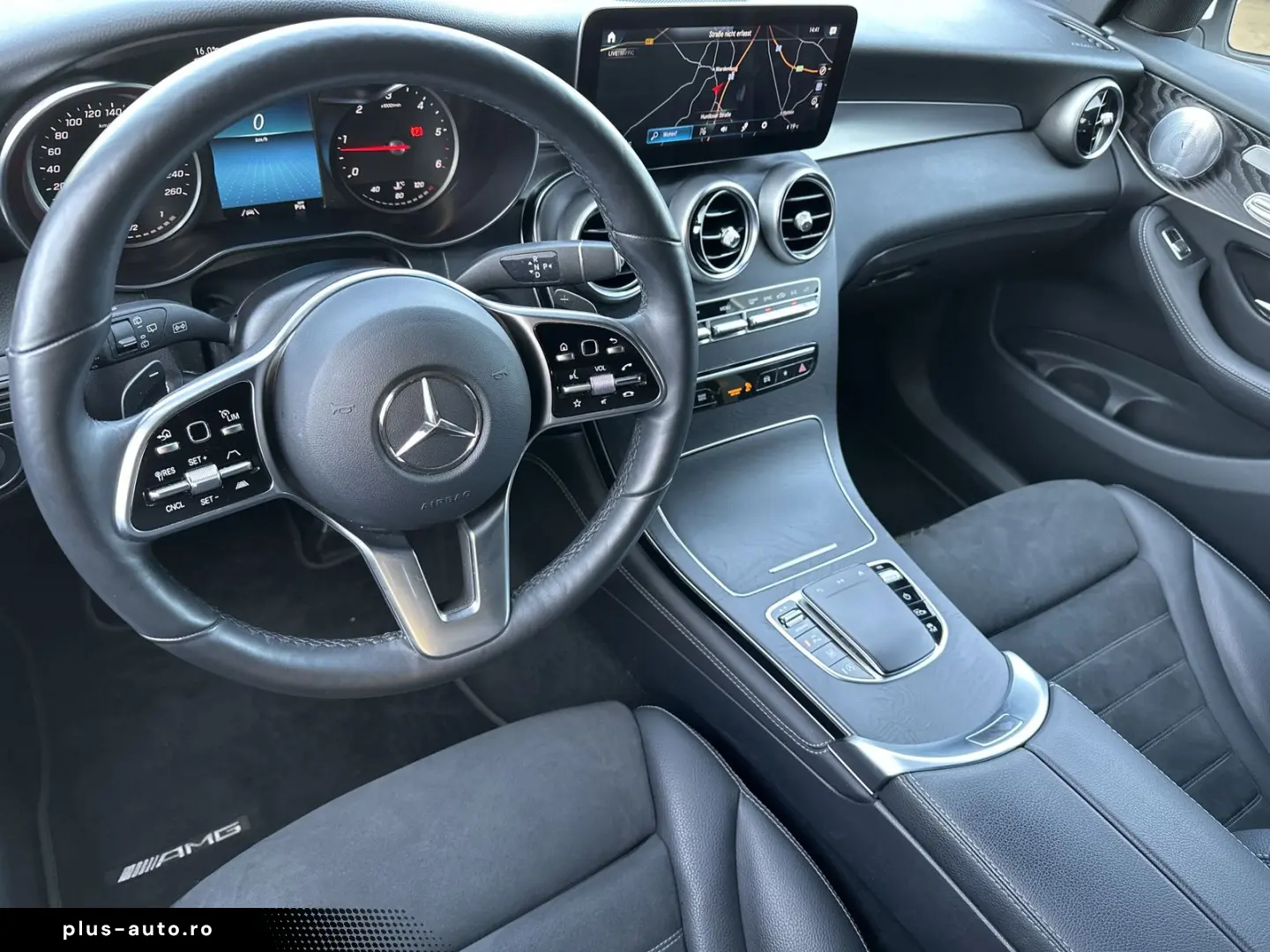 MERCEDES-BENZ GLC 300d 4M AMG-Line NAV LED BURMESTER 360