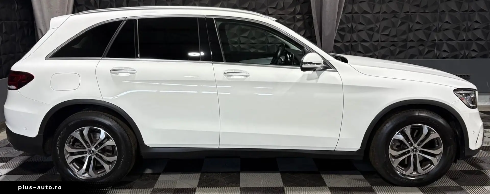 MERCEDES-BENZ GLC 220 d 4Matic  360  Kamera  Head Up