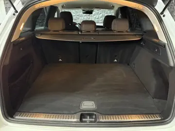 MERCEDES-BENZ GLC 220 d 4Matic  360  Kamera  Head Up