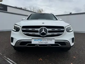 MERCEDES-BENZ GLC 220 d 4M AHK LED LEDER NAVI PANO 360