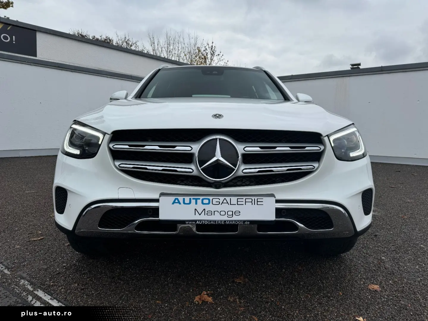 MERCEDES-BENZ GLC 220 d 4M AHK LED LEDER NAVI PANO 360