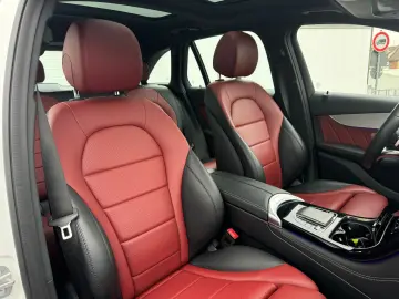 MERCEDES-BENZ GLC 220 d 4M AHK LED LEDER NAVI PANO 360