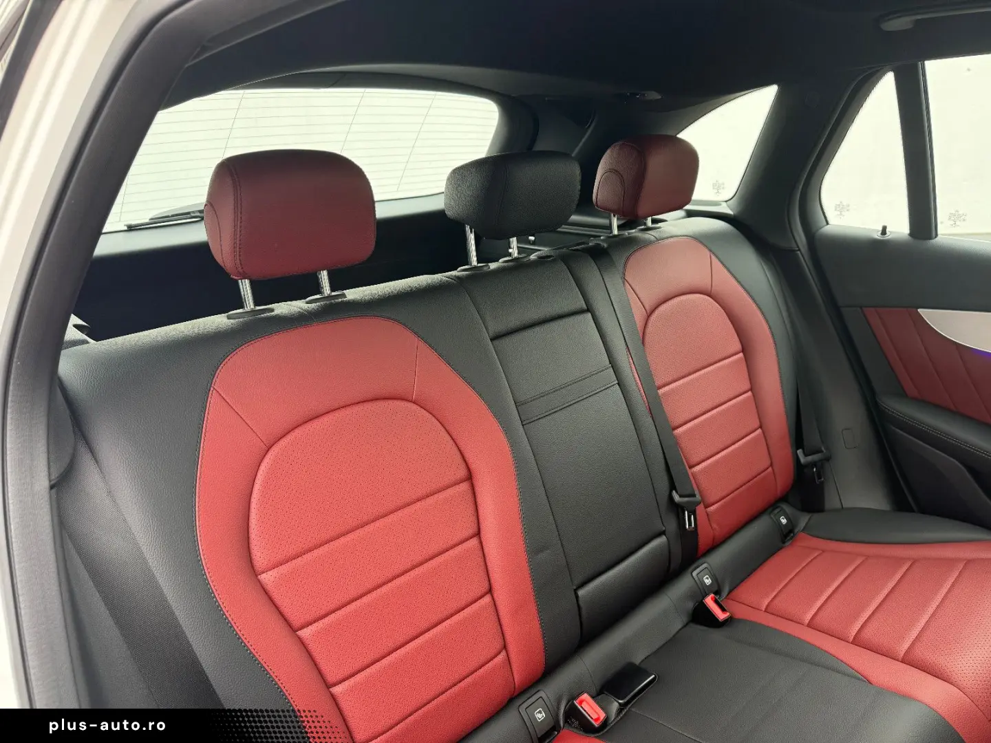 MERCEDES-BENZ GLC 220 d 4M AHK LED LEDER NAVI PANO 360