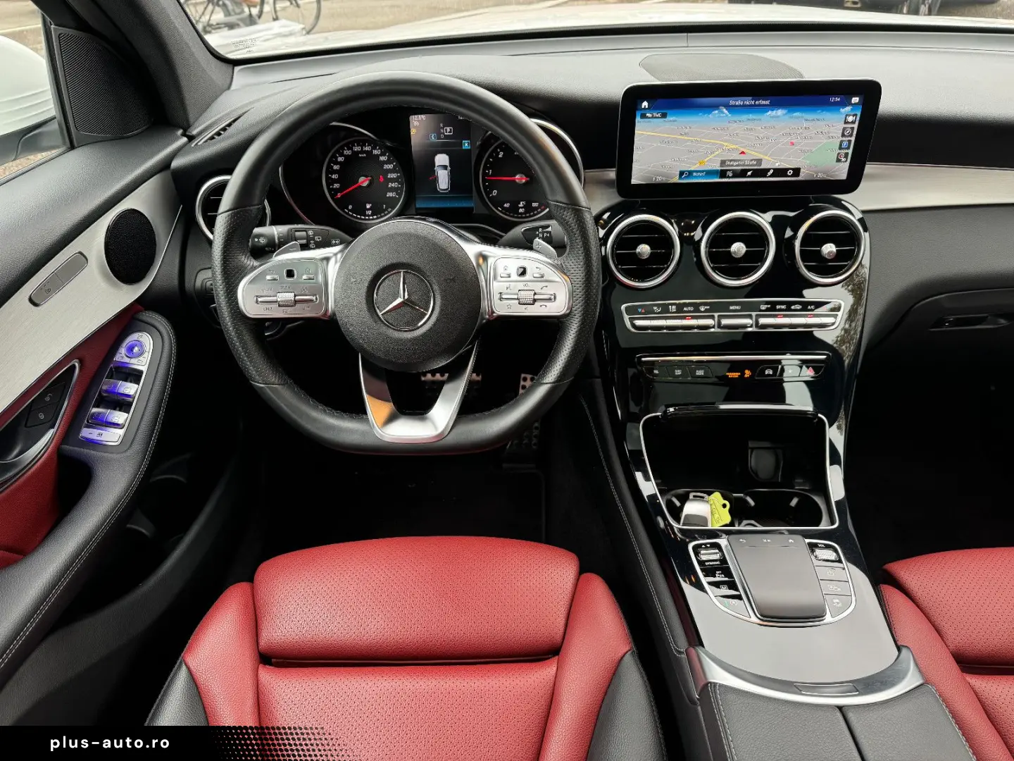 MERCEDES-BENZ GLC 220 d 4M AHK LED LEDER NAVI PANO 360