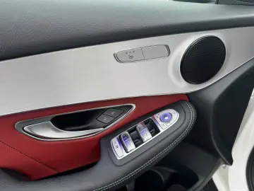 MERCEDES-BENZ GLC 220 d 4M AHK LED LEDER NAVI PANO 360