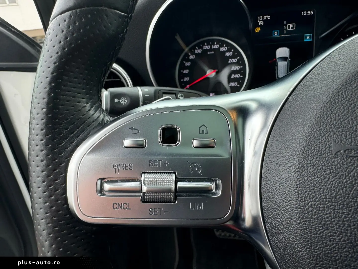 MERCEDES-BENZ GLC 220 d 4M AHK LED LEDER NAVI PANO 360