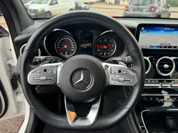 MERCEDES-BENZ GLC 220 d 4M AHK LED LEDER NAVI PANO 360