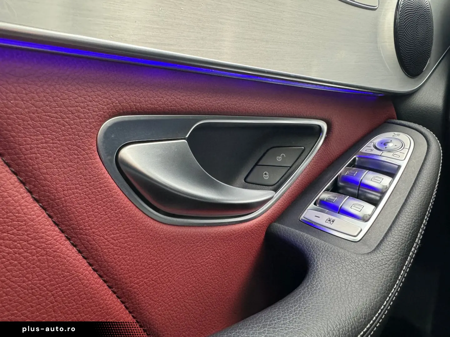 MERCEDES-BENZ GLC 220 d 4M AHK LED LEDER NAVI PANO 360