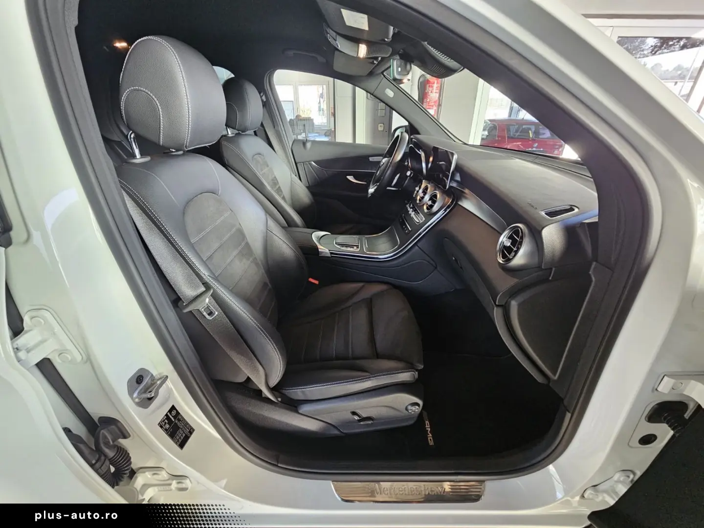 MERCEDES-BENZ GLC 220 d 4Matic  AMG-Line  Abstandstempomat