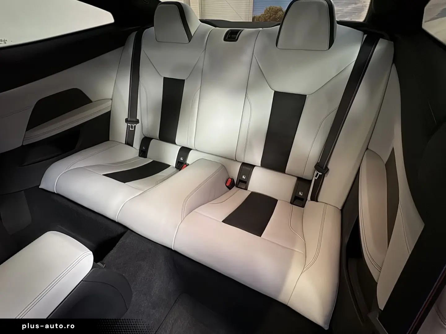 BMW M4 xDrive Competition Sitzlüftung ACC 360  Laser