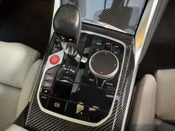 BMW M4 xDrive Competition Sitzlüftung ACC 360  Laser