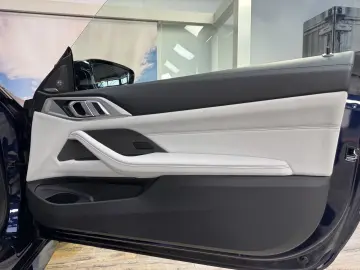 BMW M4 xDrive Competition Sitzlüftung ACC 360  Laser