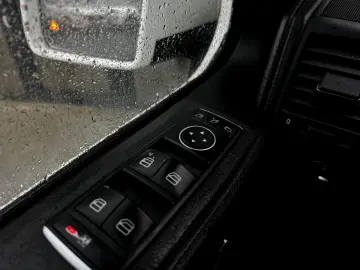 Mercedes-Benz G Gen-W463-1989-2018