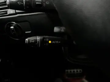 Mercedes-Benz G Gen-W463-1989-2018