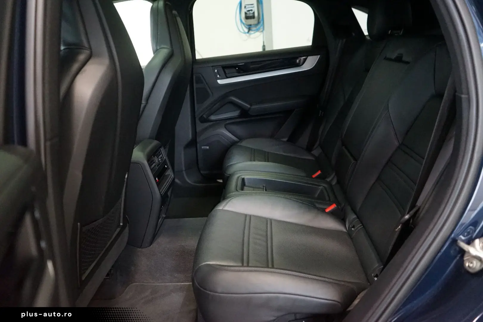 PORSCHE Cayenne Coupe Panorama AHK Luft BOSE ACC