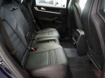 PORSCHE Cayenne Coupe Panorama AHK Luft BOSE ACC