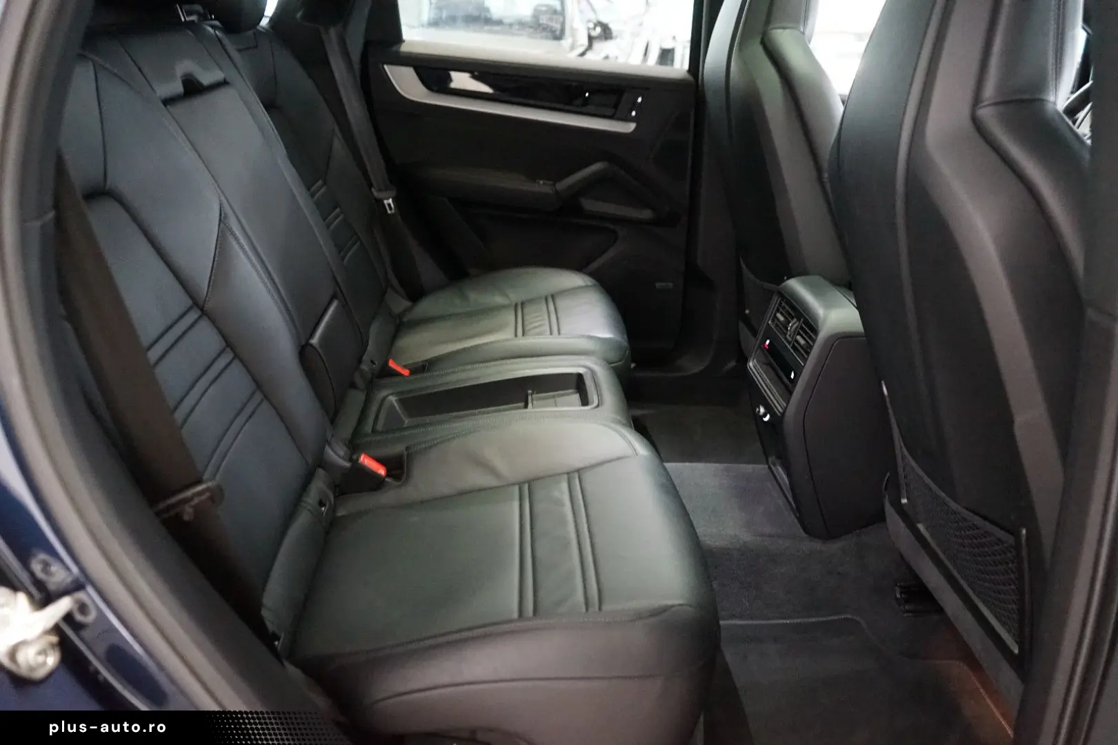 PORSCHE Cayenne Coupe Panorama AHK Luft BOSE ACC