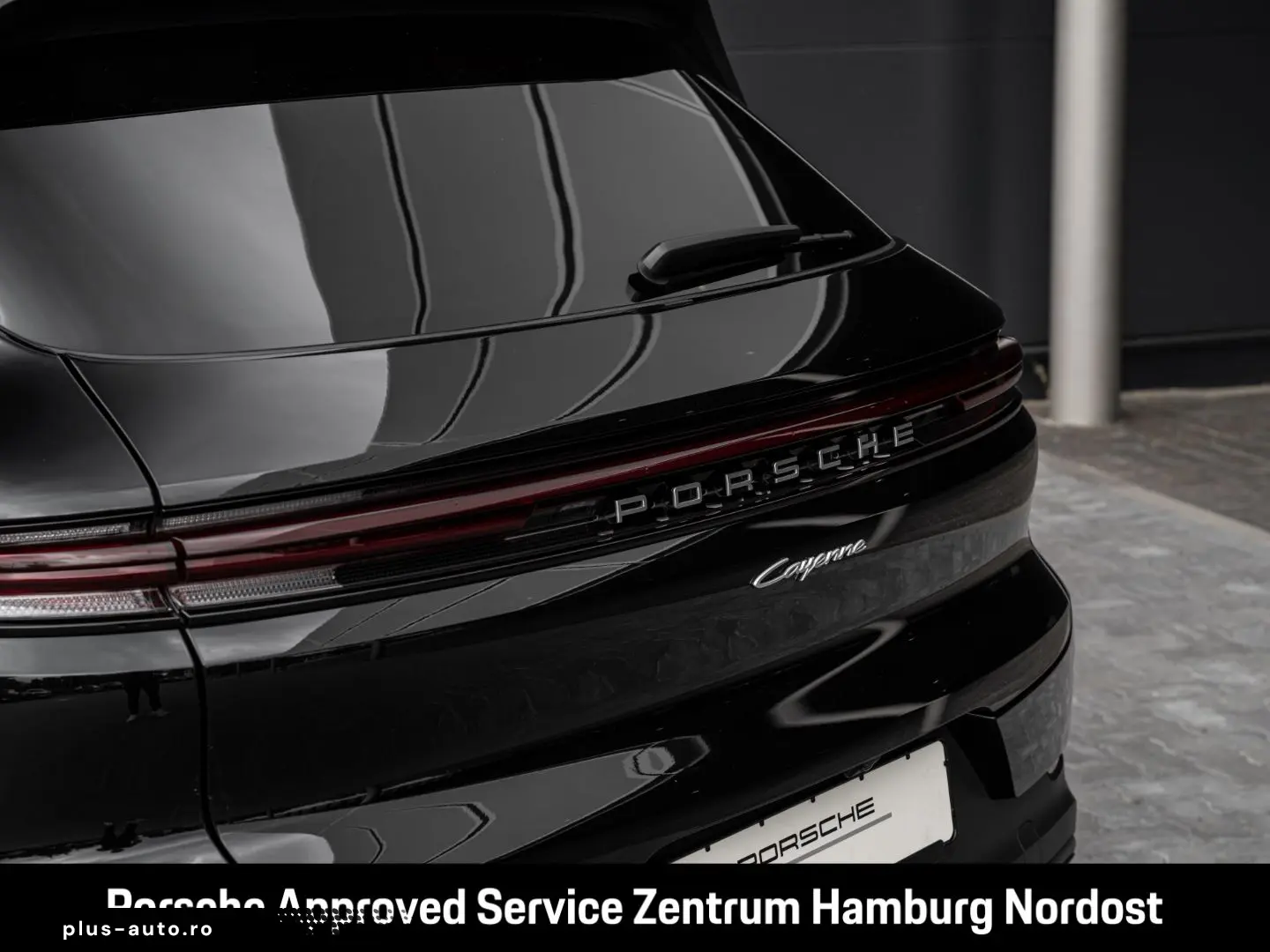 PORSCHE Cayenne E-Hybrid Pano PASM BOSE 21-Zoll 360
