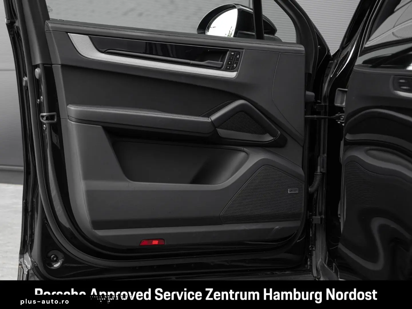 PORSCHE Cayenne E-Hybrid Pano PASM BOSE 21-Zoll 360