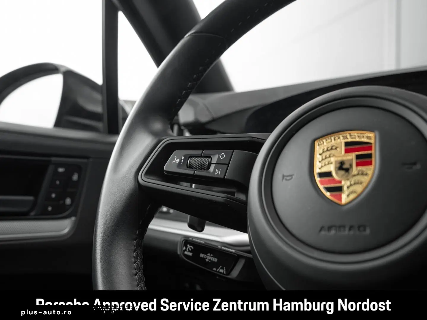 PORSCHE Cayenne E-Hybrid Pano PASM BOSE 21-Zoll 360