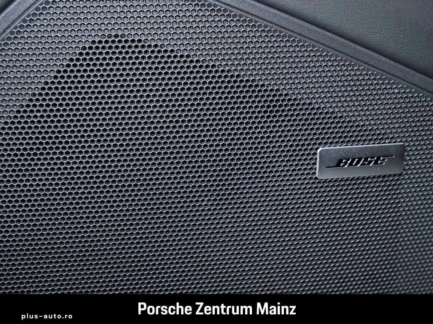 PORSCHE Cayenne GTS Head-Up LED-Matrix 22-Zoll