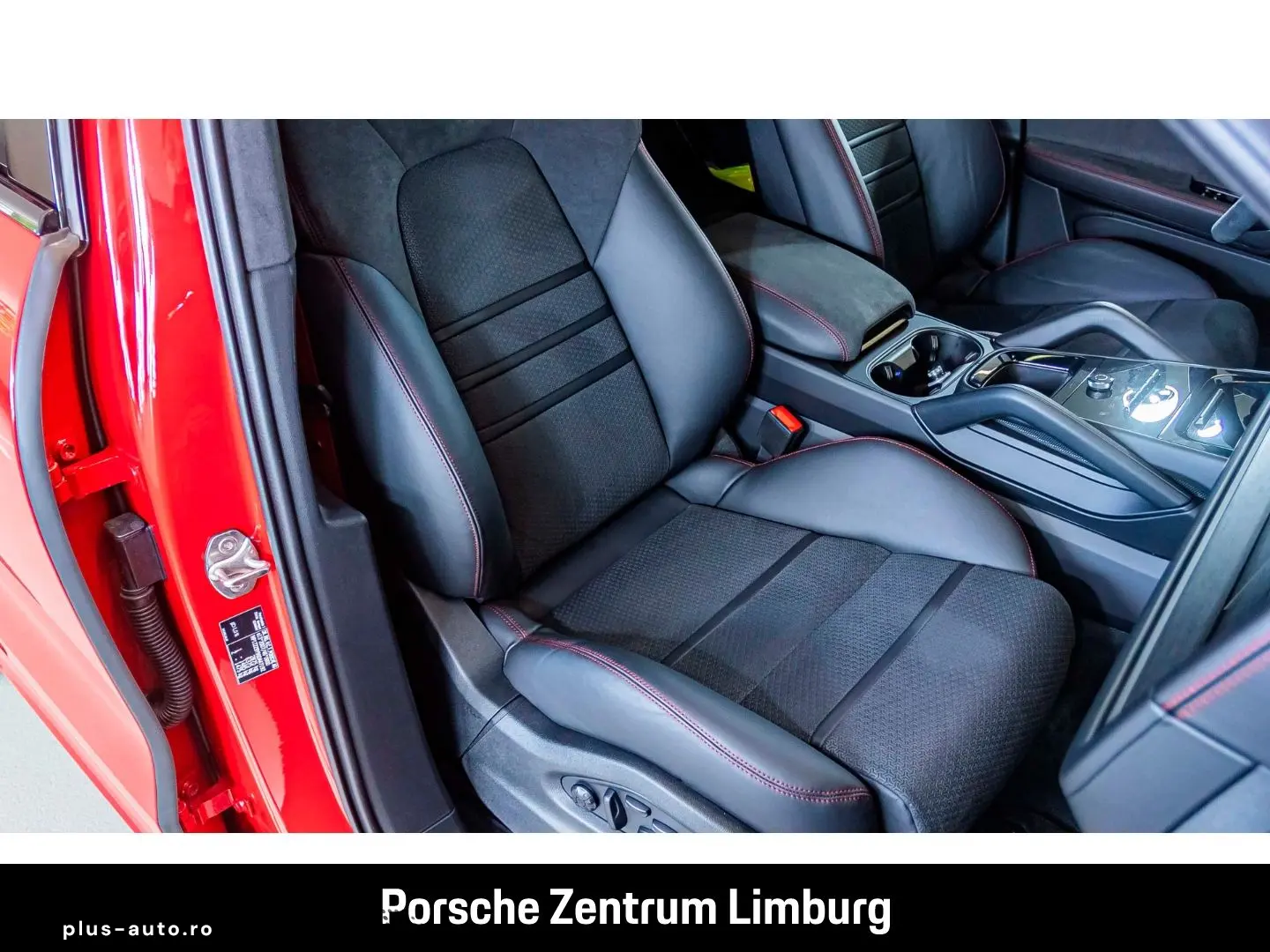 PORSCHE Cayenne GTS Coupe