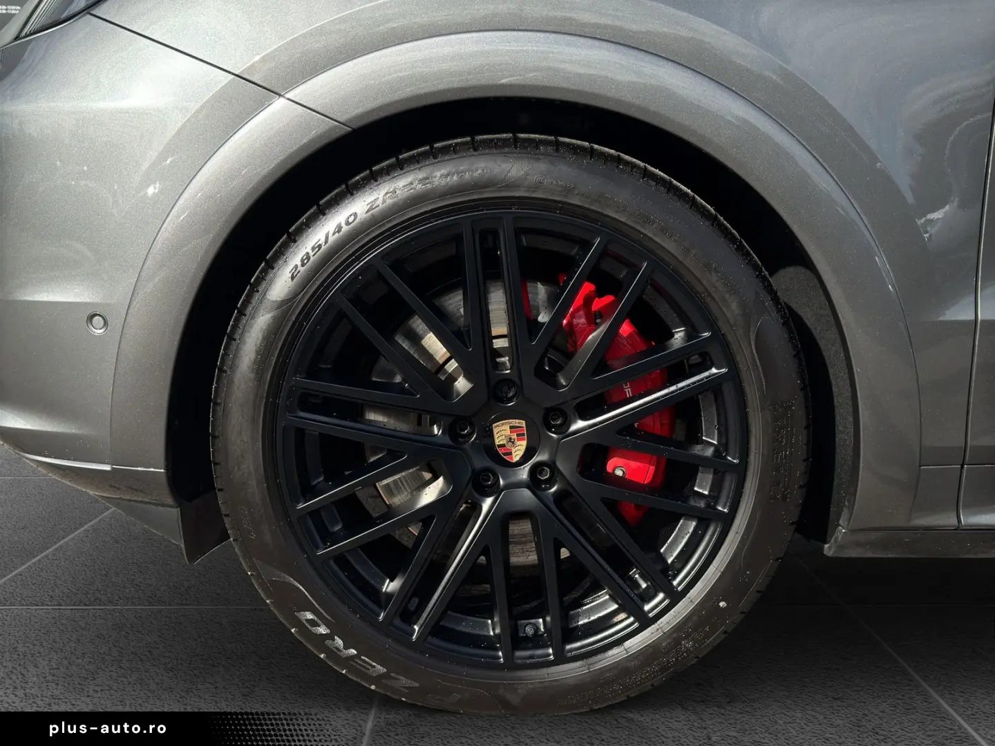 PORSCHE Cayenne GTS Coupe