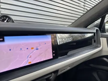 PORSCHE Cayenne GTS Coupe