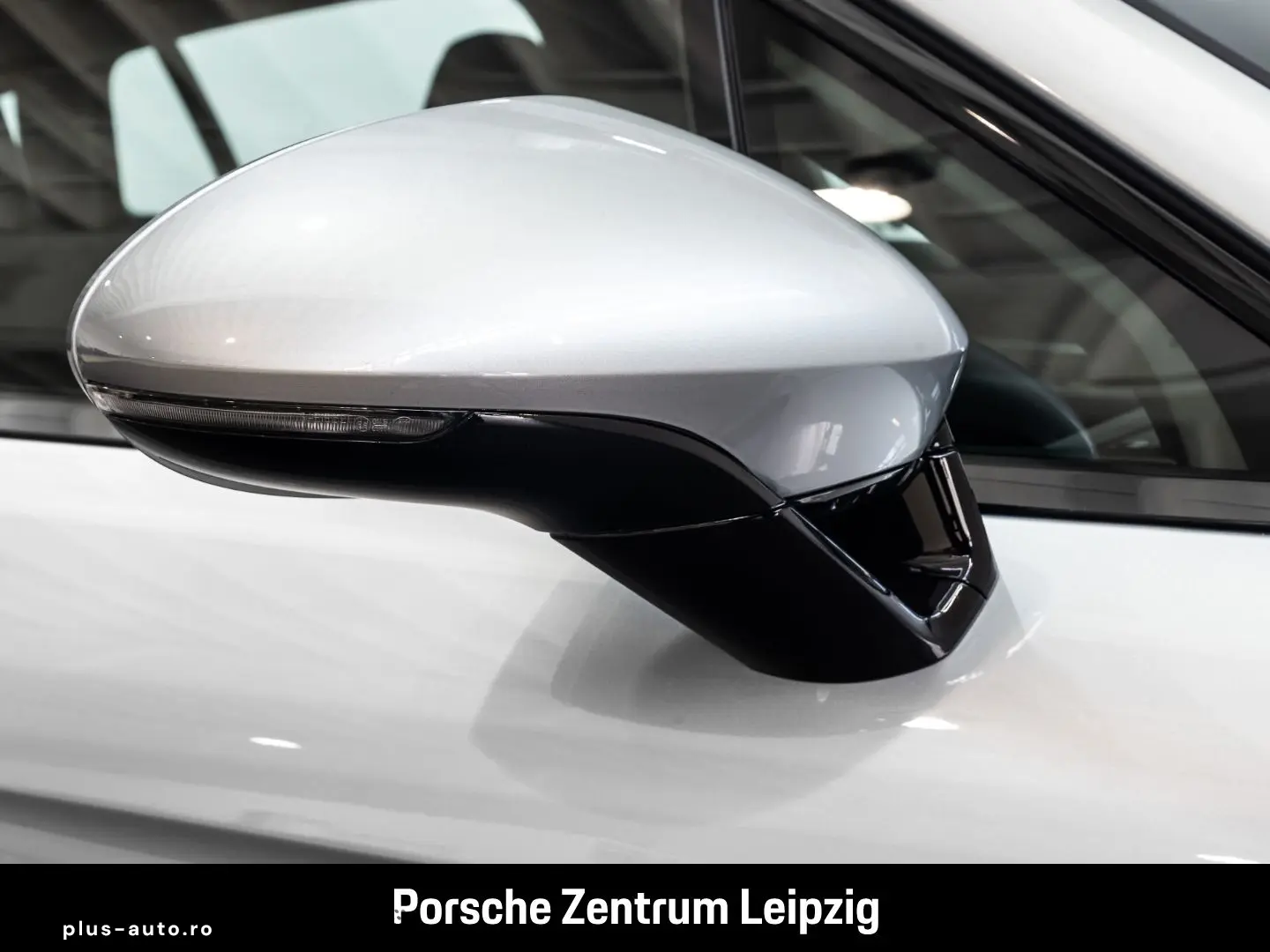 PORSCHE Panamera GTS BOSE Sportabgas Pepita RaceTex