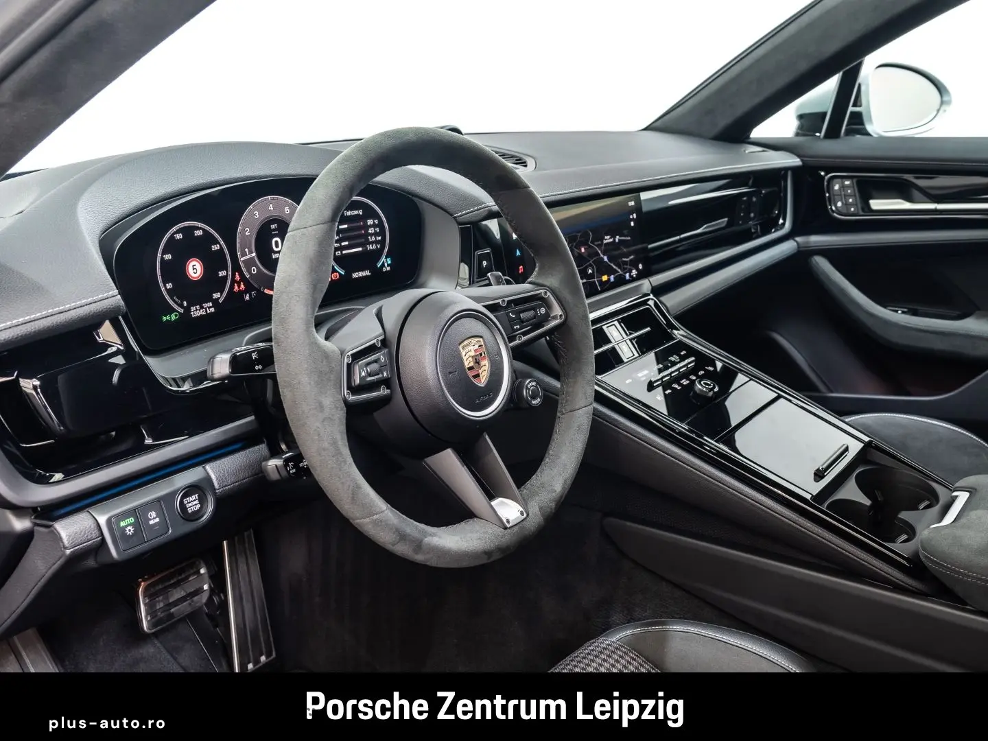 PORSCHE Panamera GTS BOSE Sportabgas Pepita RaceTex