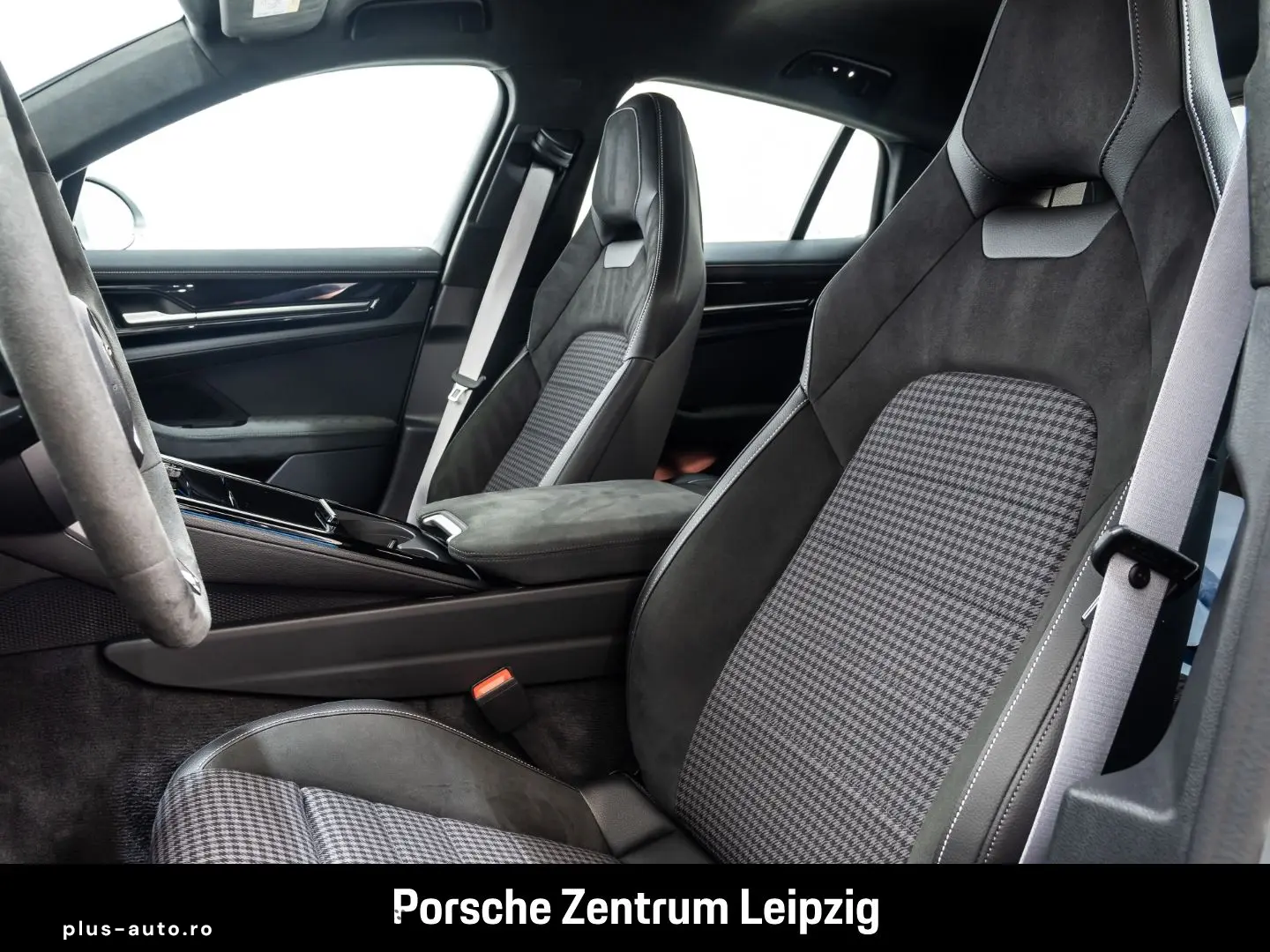 PORSCHE Panamera GTS BOSE Sportabgas Pepita RaceTex