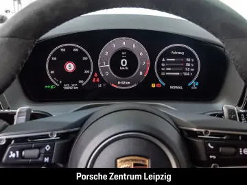 PORSCHE Panamera GTS BOSE Sportabgas Pepita RaceTex