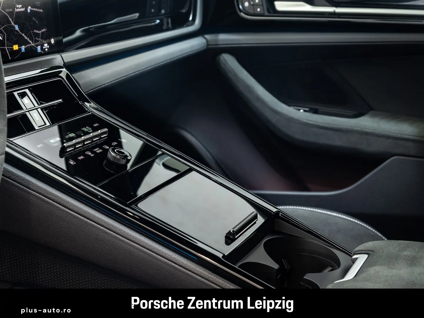 PORSCHE Panamera GTS BOSE Sportabgas Pepita RaceTex