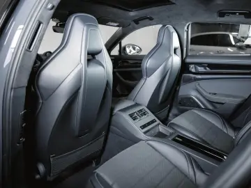 PORSCHE Panamera GTS Panoramadach Sport Chrono