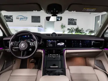 PORSCHE Panamera Turbo E-Hybrid SportDesign