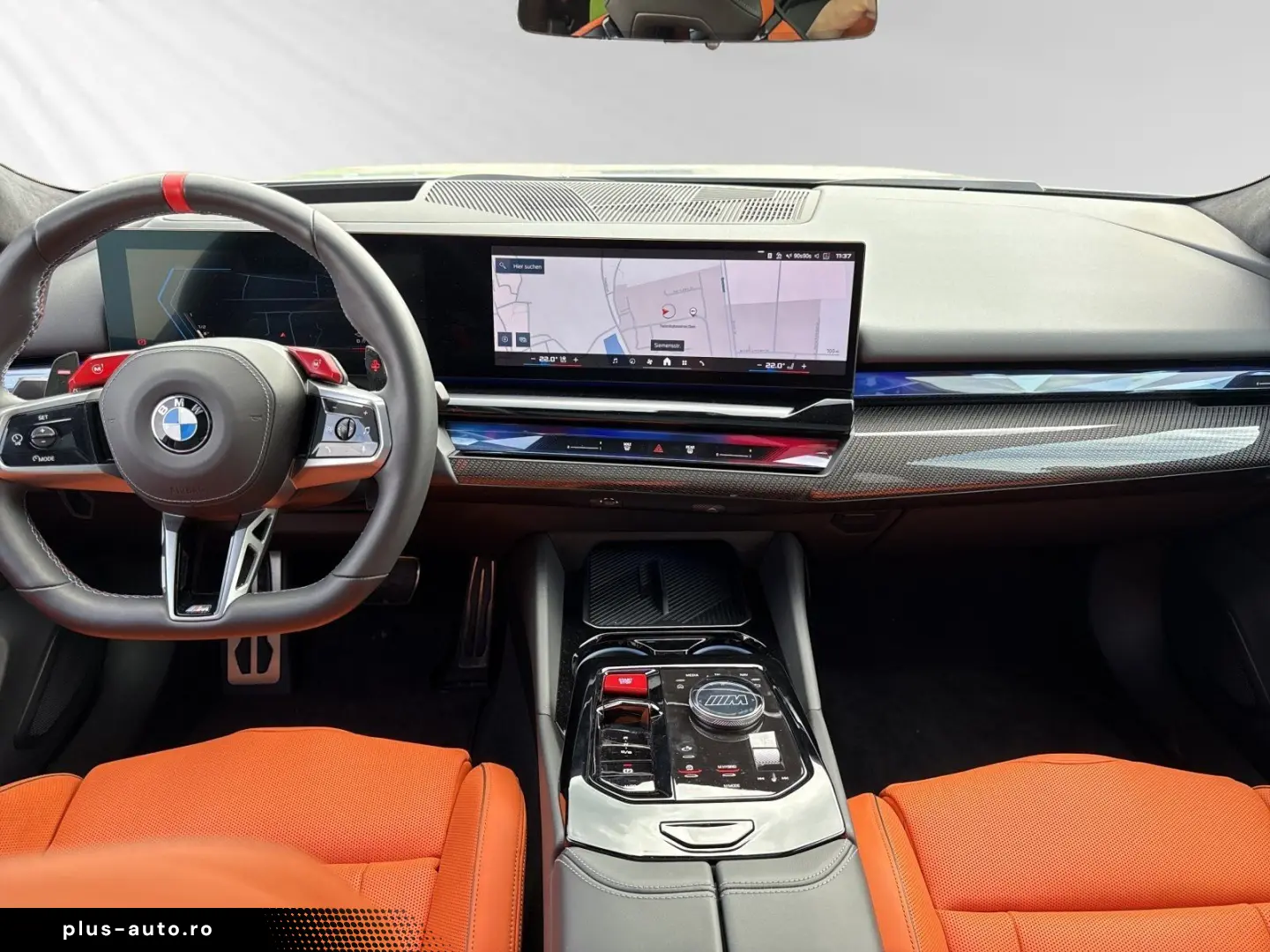 BMW M5 Limousine MDriver'sPack. Pano AHK B&W