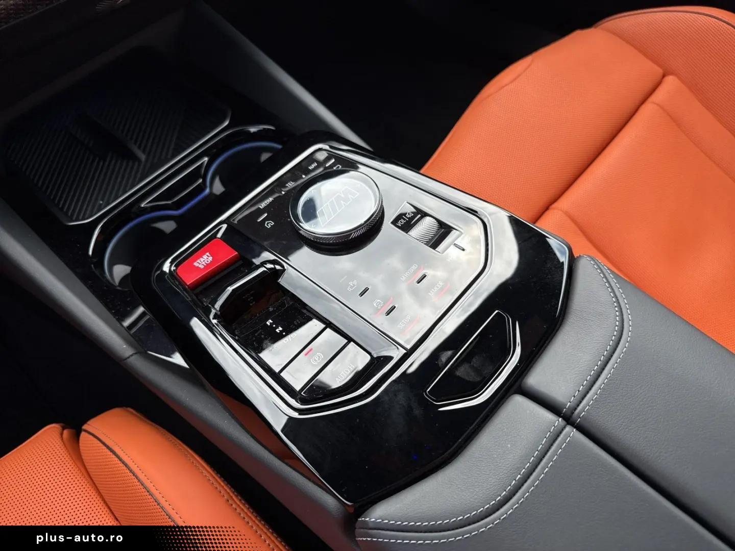 BMW M5 Limousine MDriver'sPack. Pano AHK B&W