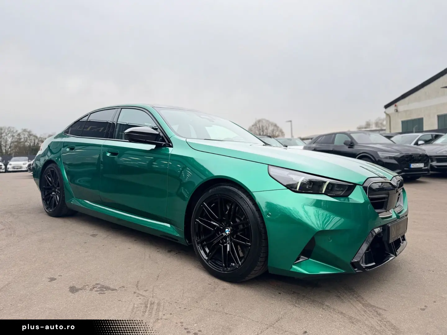 BMW M5 LIM CARBON ACC B&W 727PS