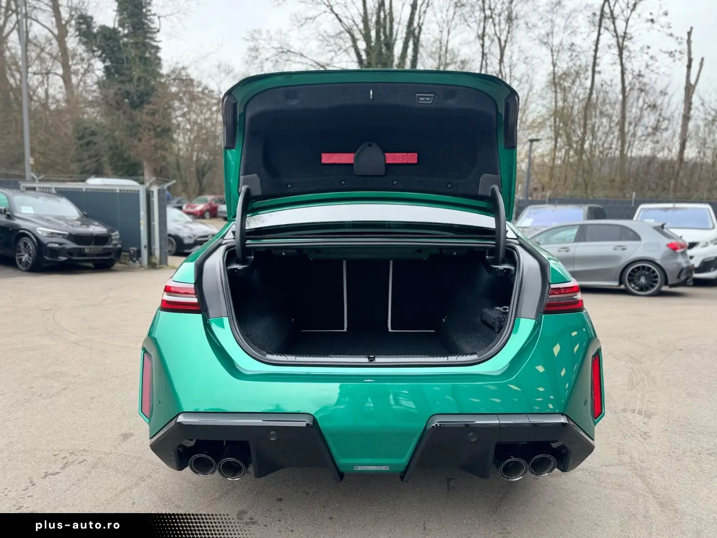 BMW M5 LIM CARBON ACC B&W 727PS