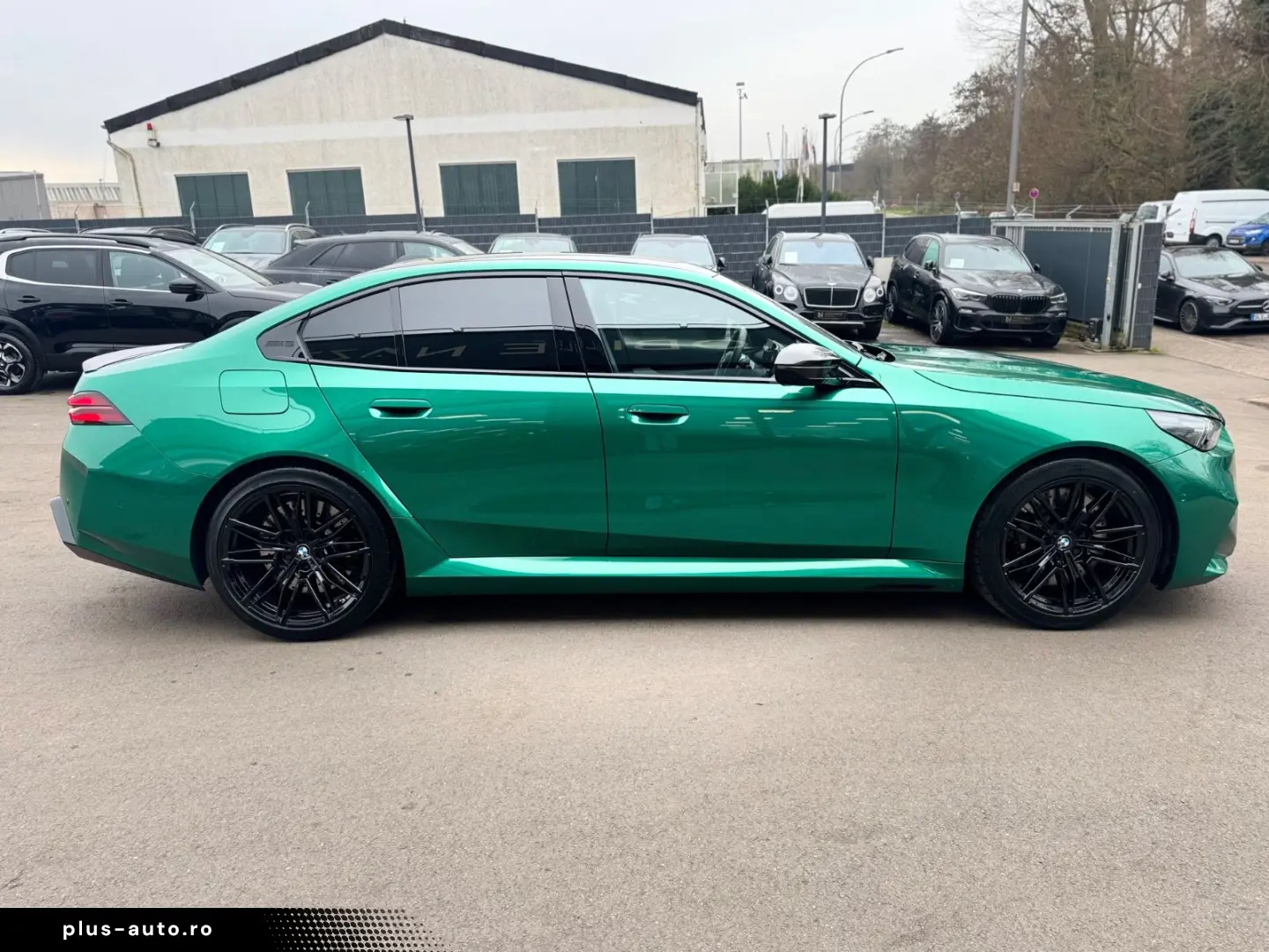 BMW M5 LIM CARBON ACC B&W 727PS